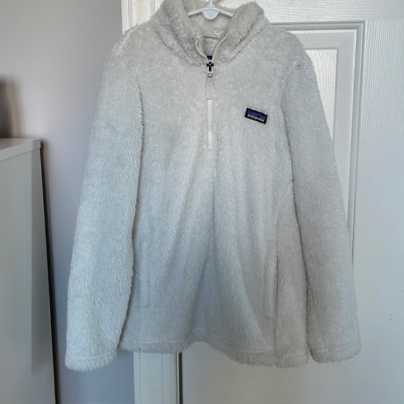 White Patagonia fleece zip up - Picture 1 of 3